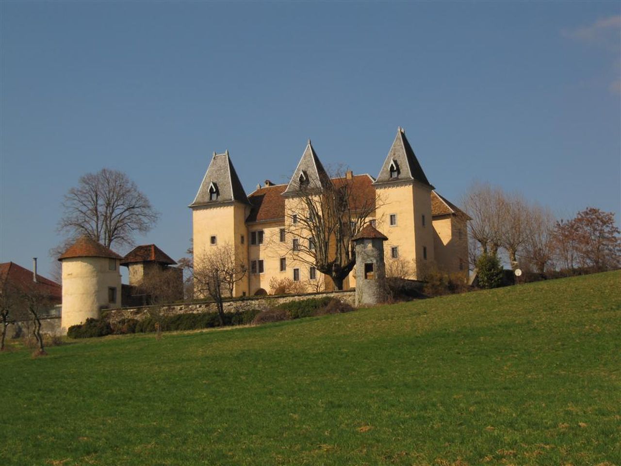 Chateau De Promery Pringy